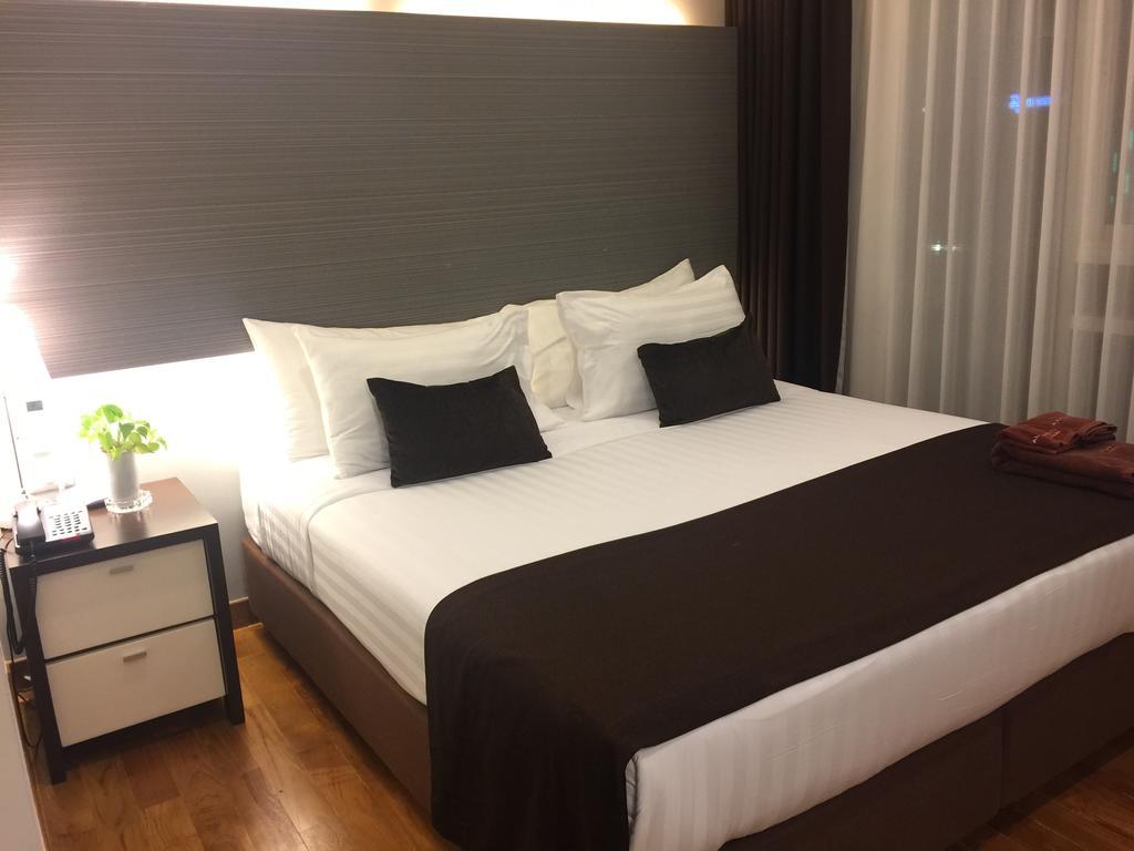 Апартаменты The Alcove Thonglor 5 Бангкок Экстерьер фото