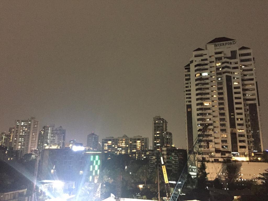 Апартаменты The Alcove Thonglor 5 Бангкок Экстерьер фото