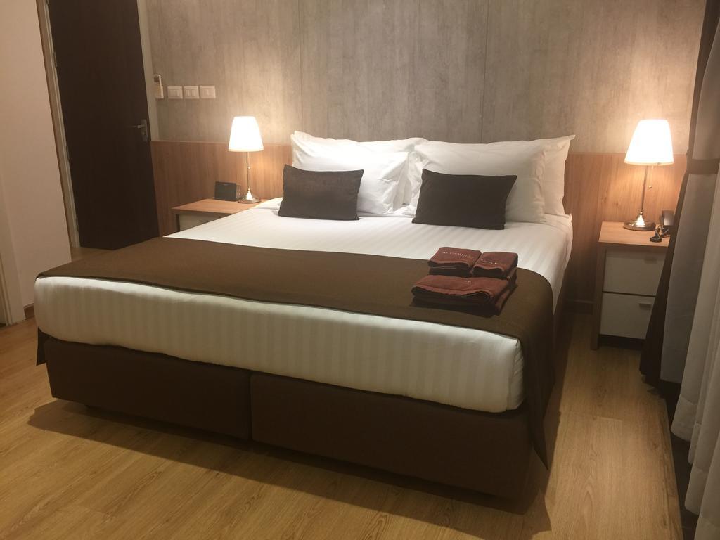 Апартаменты The Alcove Thonglor 5 Бангкок Экстерьер фото